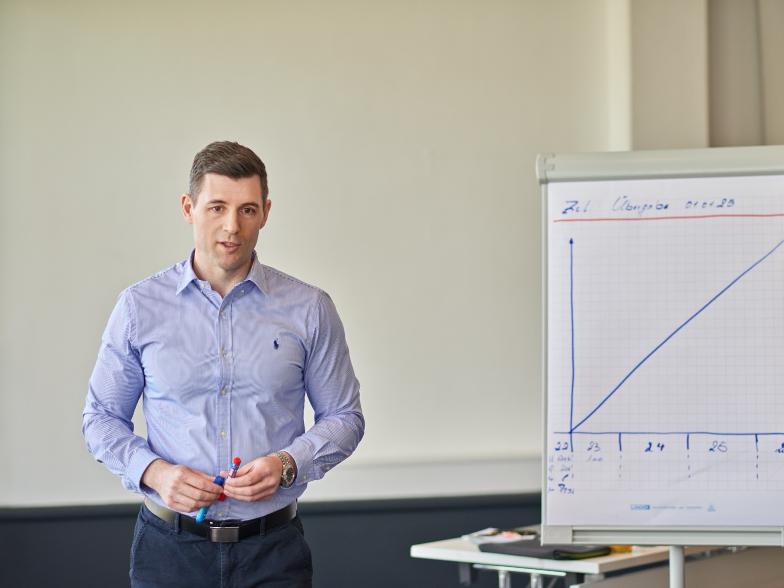 Alexander Baliet im Beratungsgespräch